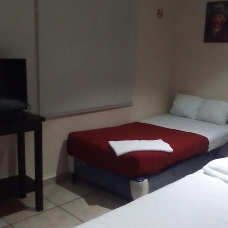 Domus Hotel San Salvador Exterior photo